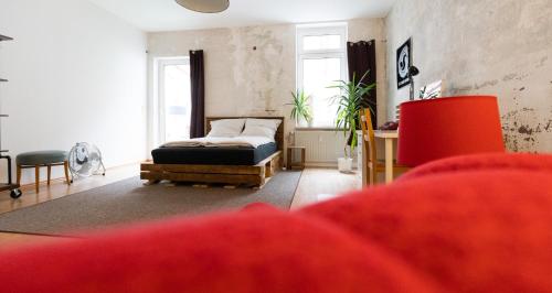 Altbau-Studio 230m² mit Wintergarten bis 10 Pers.