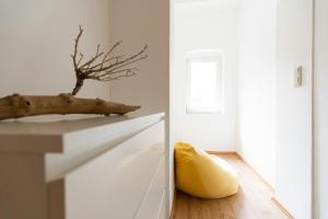 Altbau-Studio 230m² mit Wintergarten bis 10 Pers.