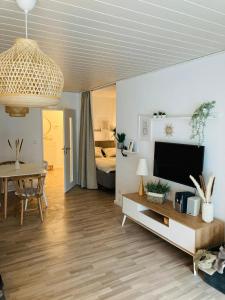 Alte-Bergstrasse-12-App-6-kleine-Perle-ABS-006
