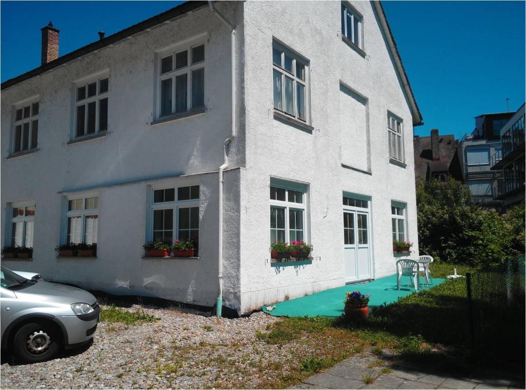 Appartement Ältere FeWo am Uferpark 7 Karlstraße 88045 Friedrichshafen