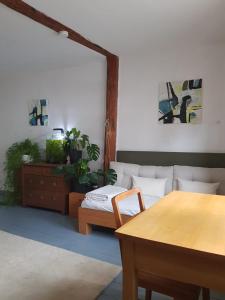 Ältestes Haus in Quentel - Ferienwohnung 2 mit Dachterrasse
