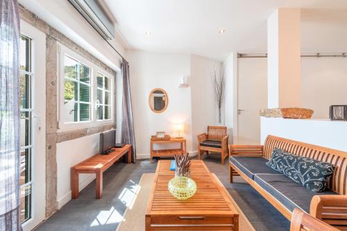 ALTIDO Beach Studio with Patio and Parking