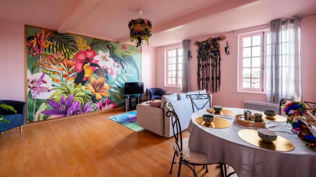 ALTIDO Charming 1BR Apt with workspace in Sao Bento