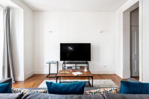ALTIDO Elegant Bica Apartment in Historical Centre
