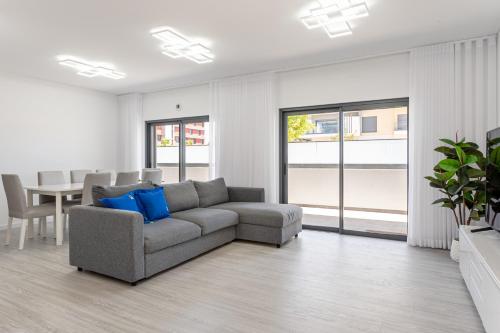 ALTIDO Elegant flat with balcony
