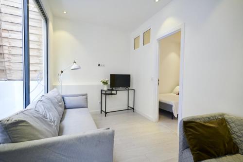 ALTIDO Fabulous 3-BR Apartment in Western Lisbon