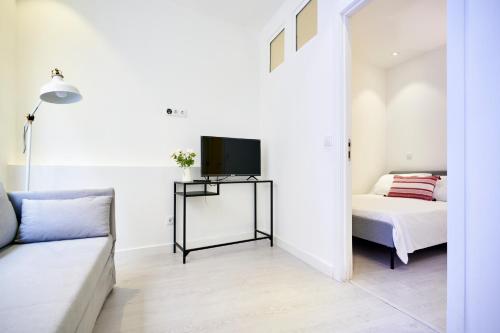 ALTIDO Fabulous 3-BR Apartment in Western Lisbon