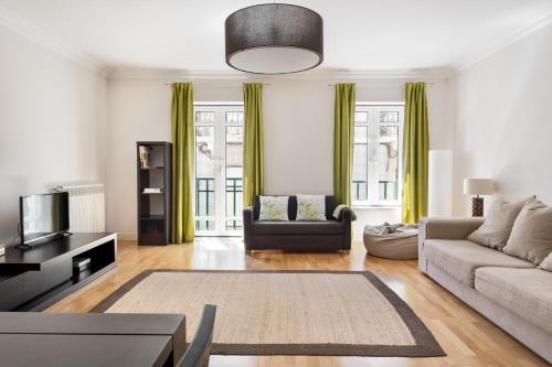 ALTIDO Fabulous Family Flat in Central Alfama