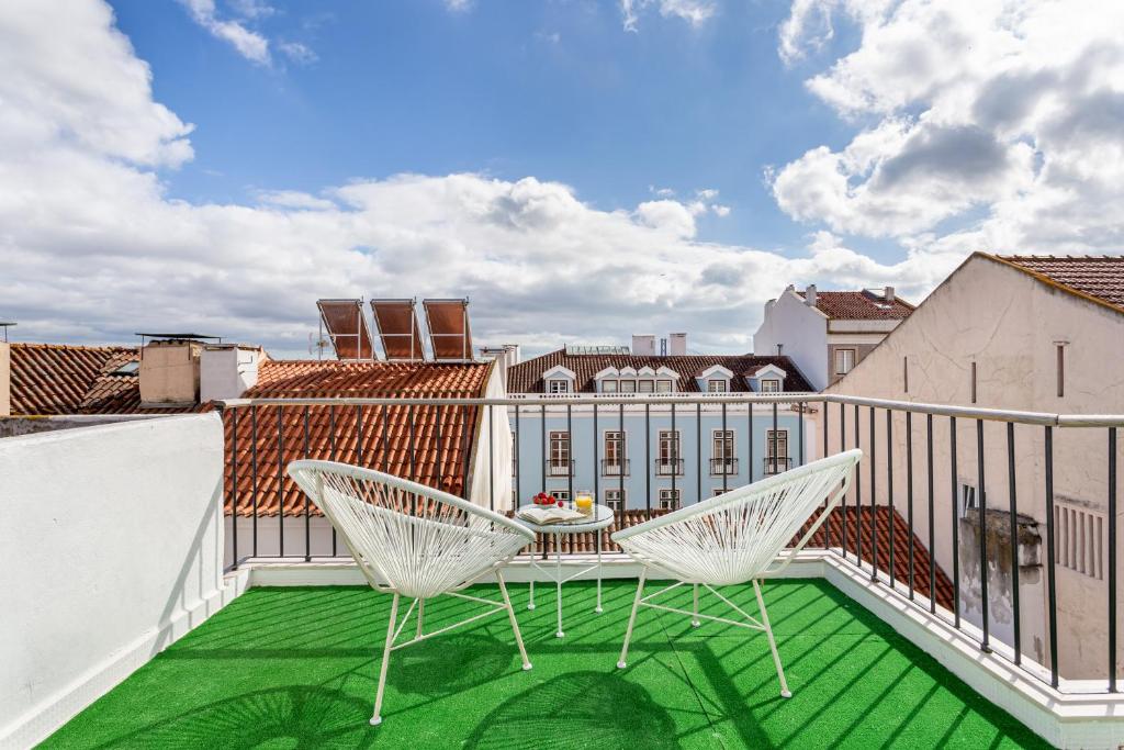 ALTIDO Flat with Open Terrace & Easy Access to Centre 61 Rua do Meio à Lapa, 1200-722 Lisbonne