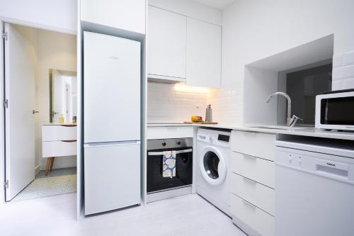 ALTIDO Modern 3-BR Apartment in Western Lisbon