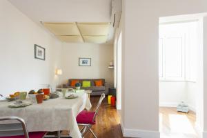 ALTIDO Spacious and bright 1-bed flat with city views in Lapa