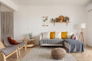 ALTIDO Sunny 2-bed flat with balcony