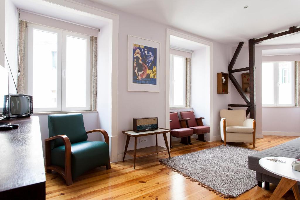 ALTIDO Vintage 2BR Apt in Chiado, nearby Rossio train station Rua do Duque 1, 1200-158 Lisbonne