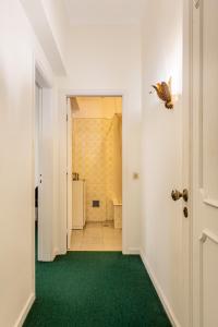 ALTIDO Vintage flat with terrace