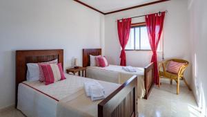 Alvor Nature Apartment with Balcony