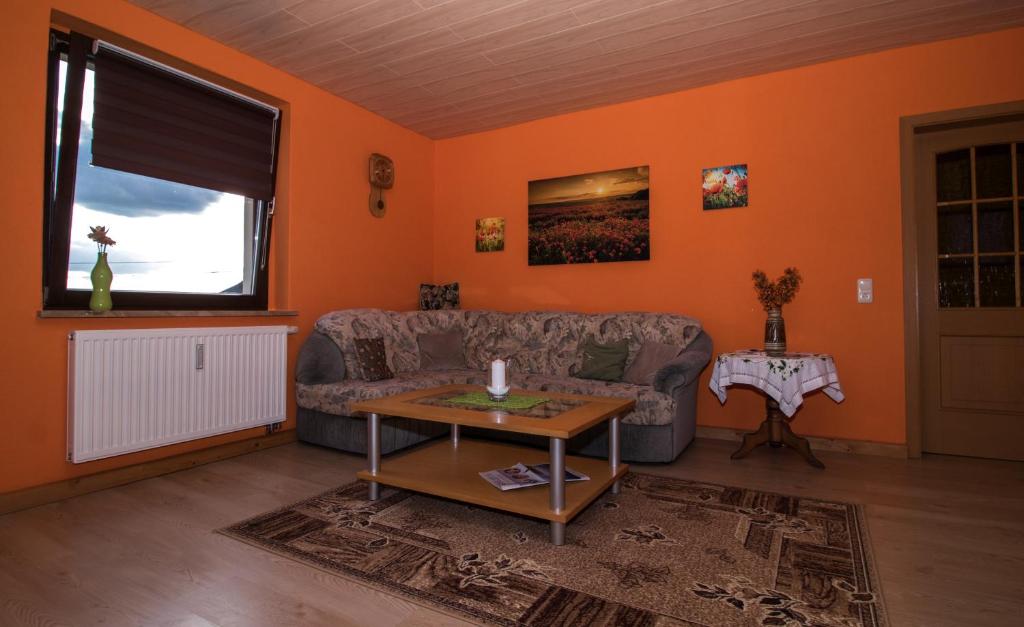 am Balkon des Erzgebirges Thälmannstrasse 12, 08315 Bernsbach