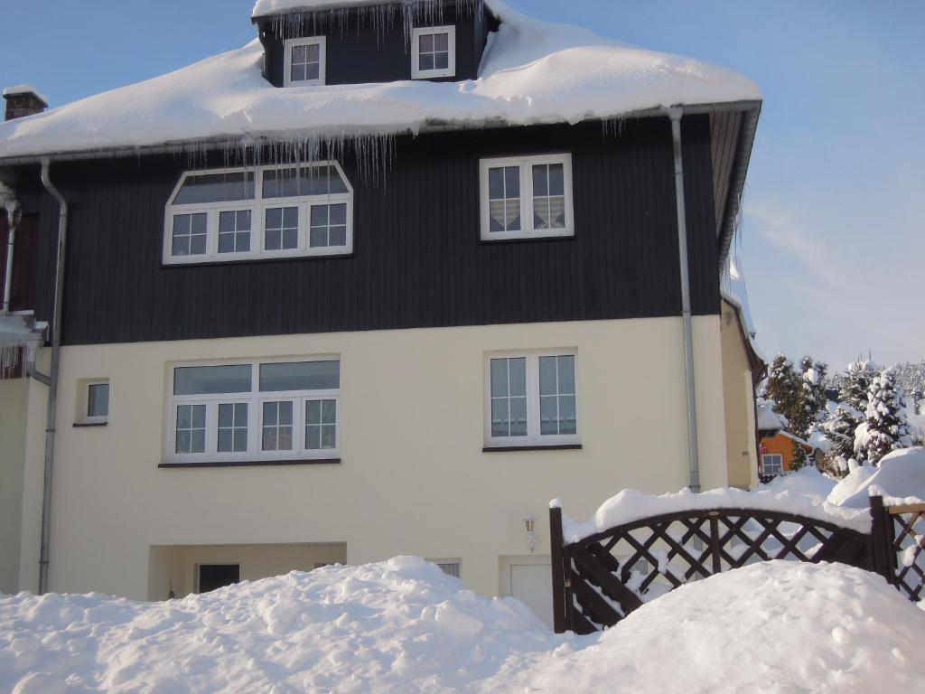 Appartement Am Dürrenbachtal Gartenstraße 58 Erdgeschoss 08248 Klingenthal