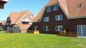 Am Pool und Strand 8