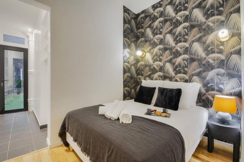 Amazing 10bed in the heart of le marais and suprises... 9 Rue Castex, 75004 Paris