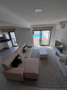 Amazing 2 Suites with pool Almada II