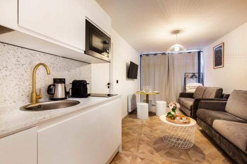 Amazing apartment 1BR6P apartment - Tour Eiffel Champs de Mars 0A