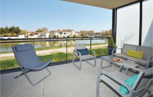 Amazing apartment in Aigues-Mortes w/ 1 Bedrooms