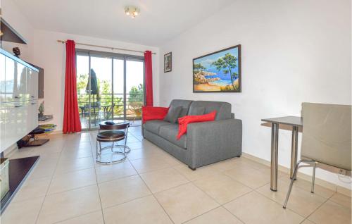 Amazing apartment in Calvi with WiFi and 2 Bedrooms