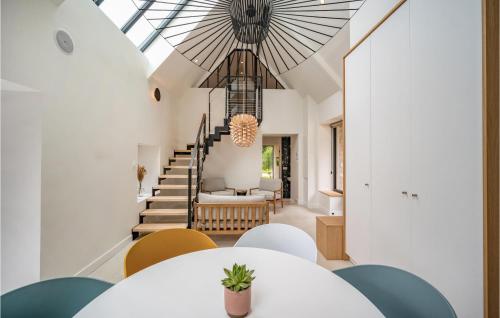 Amazing apartment in Concarneau with Sauna, WiFi and Heated swimming pool