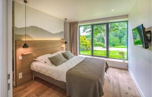 Amazing apartment in Concarneau with Sauna, WiFi and Heated swimming pool