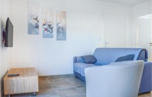Amazing apartment in Coti Chiavari with 2 Bedrooms and WiFi