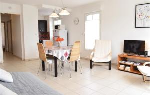 Appartement Amazing apartment in Hauteville-Sur-Mer with 2 Bedrooms and WiFi  50590 Hauteville-sur-Mer Normandie