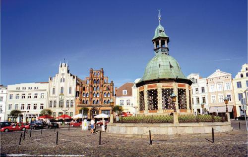 Amazing apartment in Hohen Wieschendorf with 1 Bedrooms and WiFi