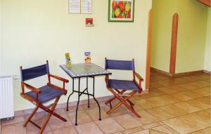 Amazing apartment in Hohen Wieschendorf with 1 Bedrooms and WiFi