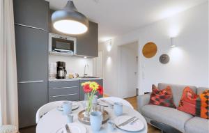 Amazing apartment in Lembruch-Dmmer See with 2 Bedrooms and WiFi