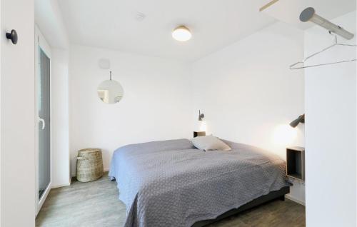 Amazing apartment in Lembruch-Dmmer See with 2 Bedrooms, WiFi and Indoor swimming pool