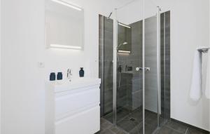 Amazing apartment in Lembruch-Dmmer See with 2 Bedrooms, WiFi and Indoor swimming pool
