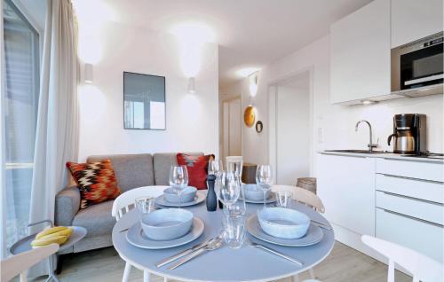 Amazing apartment in Lembruch-Dmmer See with 2 Bedrooms, WiFi and Indoor swimming pool