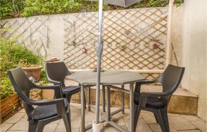 Amazing apartment in Les Angles with Outdoor swimming pool, WiFi and 1 Bedrooms