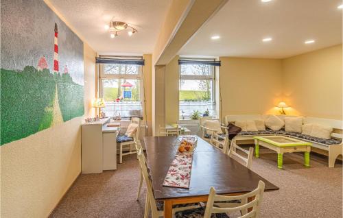 Amazing apartment in Oldenswort with 3 Bedrooms and WiFi