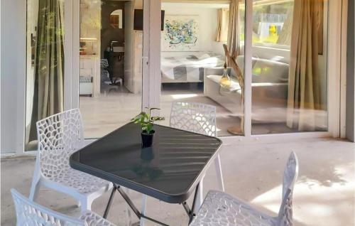 Amazing apartment in Rognes with WiFi and 1 Bedrooms