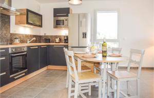 Amazing apartment in Saint Quay Portrieux with 2 Bedrooms and WiFi