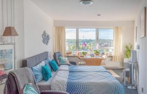 Amazing apartment in Schleswig with WiFi