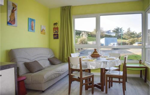 Amazing apartment in Trevou Treguignec with 1 Bedrooms and WiFi
