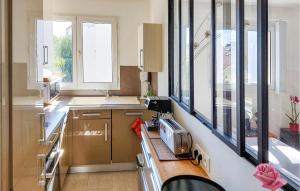 Amazing apartment in Triel-sur-Seine with 2 Bedrooms and WiFi