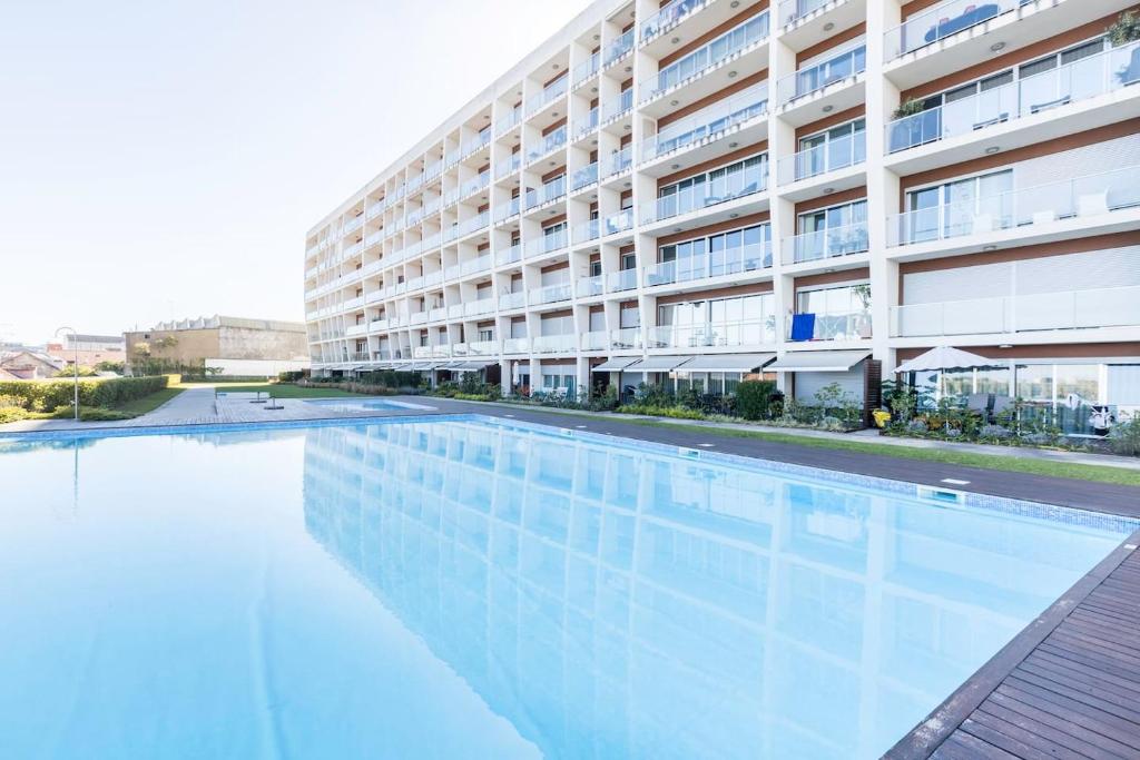Amazing Flat - Pool and Parking 3 Avenida Pádua bloco A1, 4F, 1800-294 Lisbonne