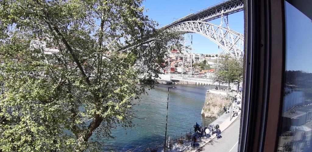 Amazing River Views - 3 suites appartment, free parking Rua do General Torres, 4430-106 Vila Nova de Gaia