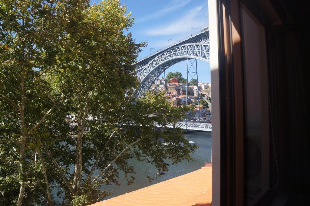 Appartement Amazing River Views - Apartment 2 ensuit bedrooms, free parking Rua do General Torres, 4 4430-106 Vila Nova de Gaia