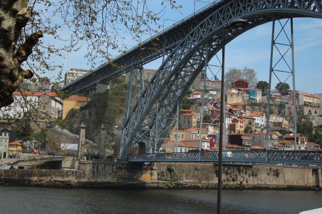 Amazing River Views - charming Studio Avenida de Diogo Leite, 4400-111 Vila Nova de Gaia