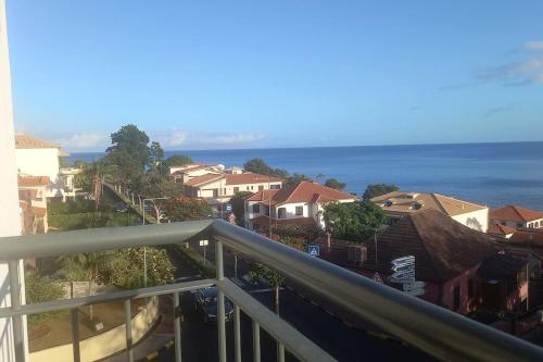 Amazing SEA LIGHT Apartment, close to the beach.