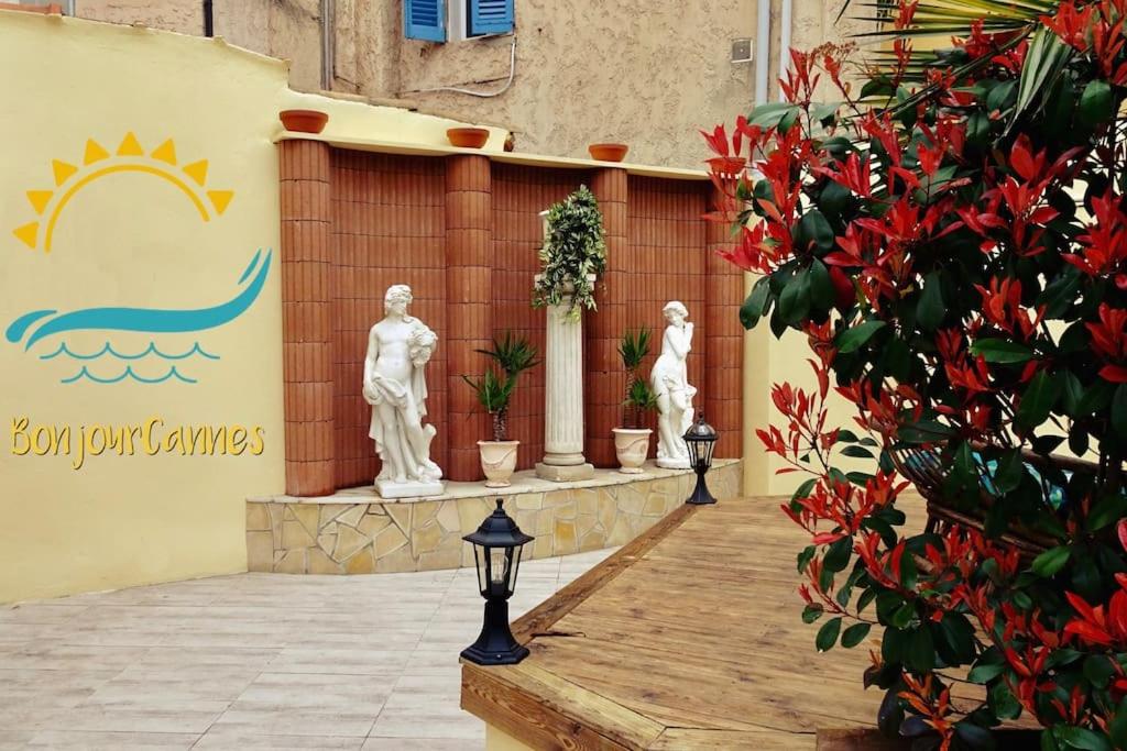 AMBER CANNES Old Town 31 Boulevard Victor Tuby, 06400 Cannes
